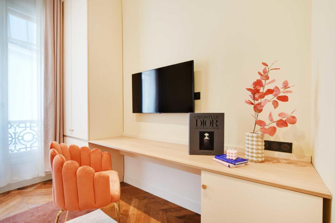 Chic Apartment - 1Br-4P - Facing The Louvre Paris Eksteriør billede